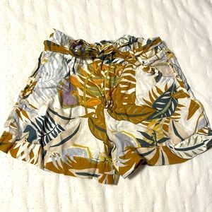 100% linen tropical patterned shorts